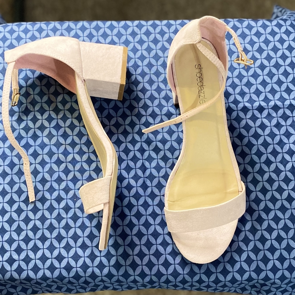 Sandal